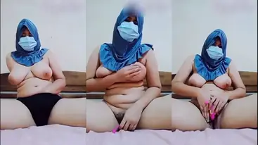 Bokep Jilboobs Biru Sange Ngocok Memek Sampe Banjir WOT